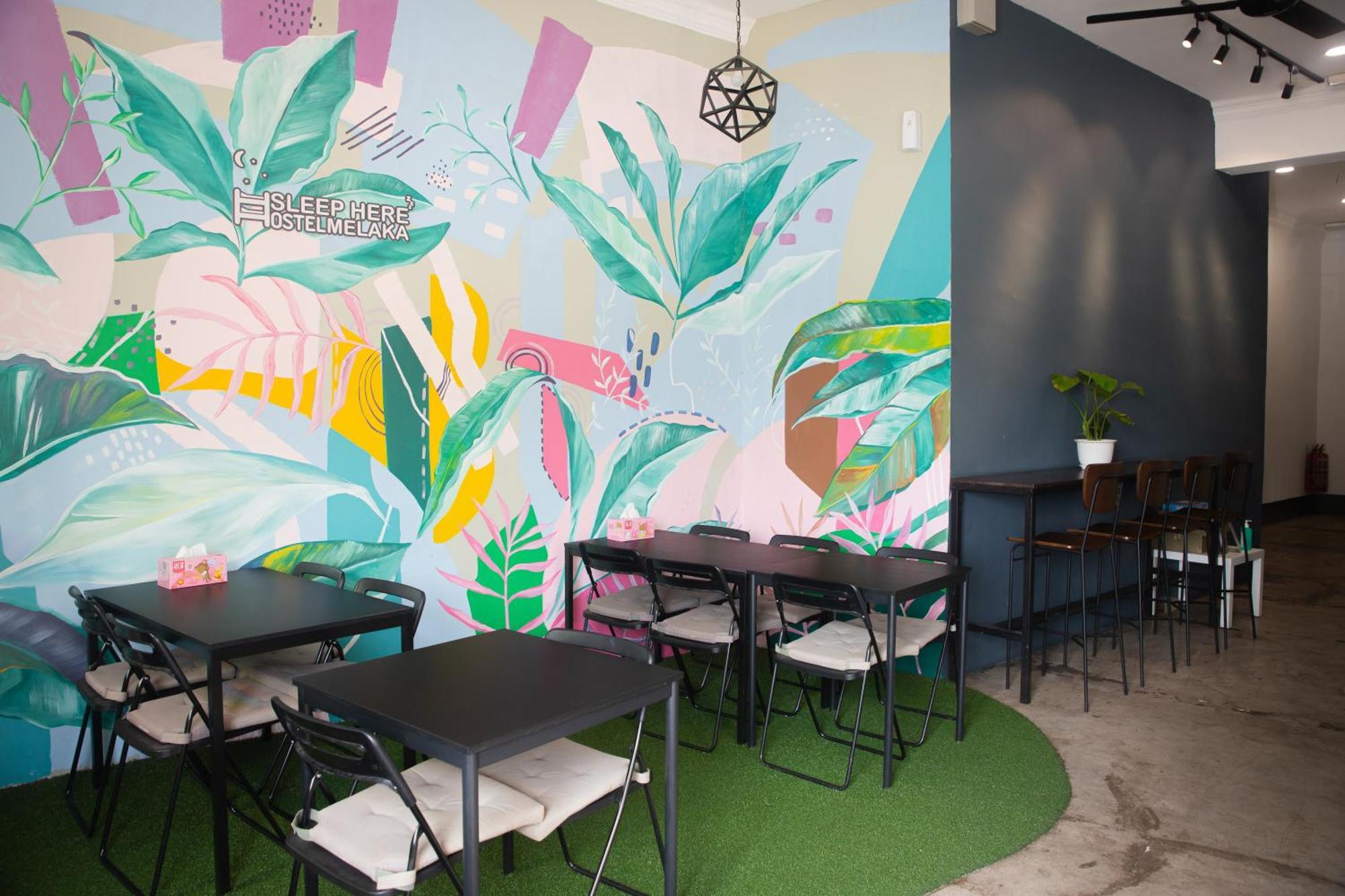 Sleep Here Hostel, Melaka Экстерьер фото